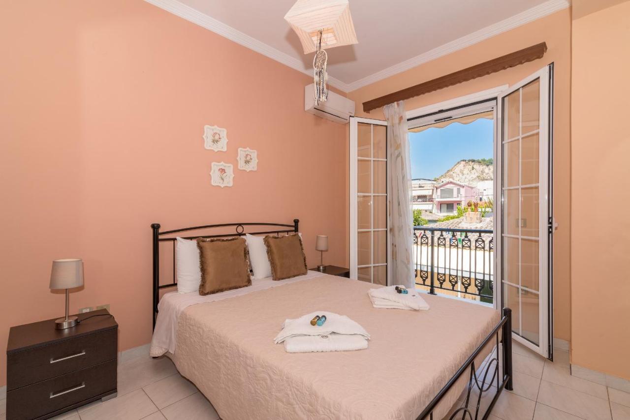 Athina'S Maisonette Закинтос Екстериор снимка